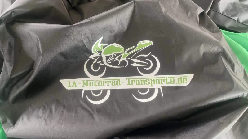 Motorrad Abdeckplane mit Schloßloch